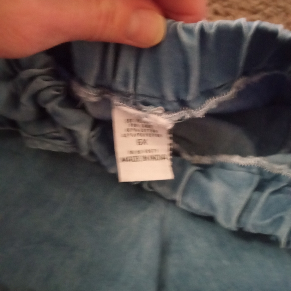 Girls 5/6 bundle shorts, and bathing suit - Picture 5 of 14